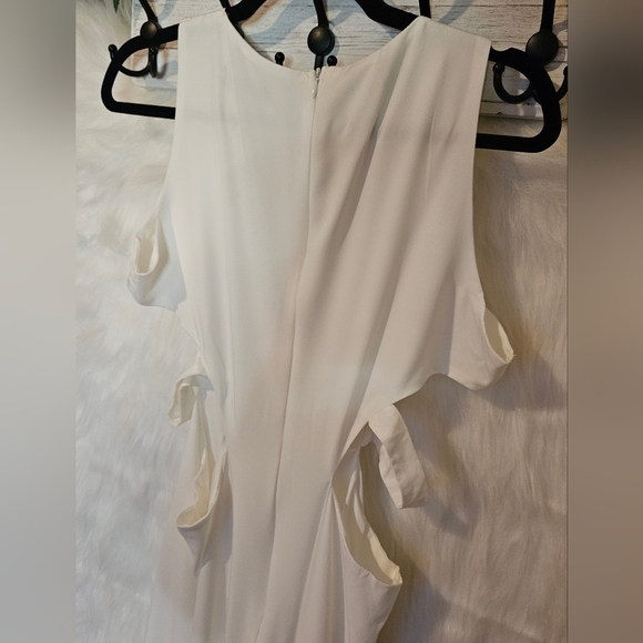 ChicMe Flamenco Longline Cutout Dove Maxi Dress - Picture 5 of 9